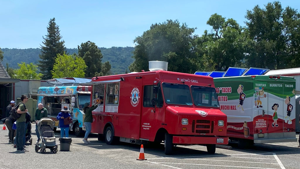 Several food trucks at the festival.