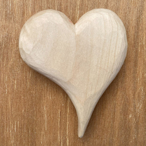 A simple heart carved from basswood by Roman Chernikov.