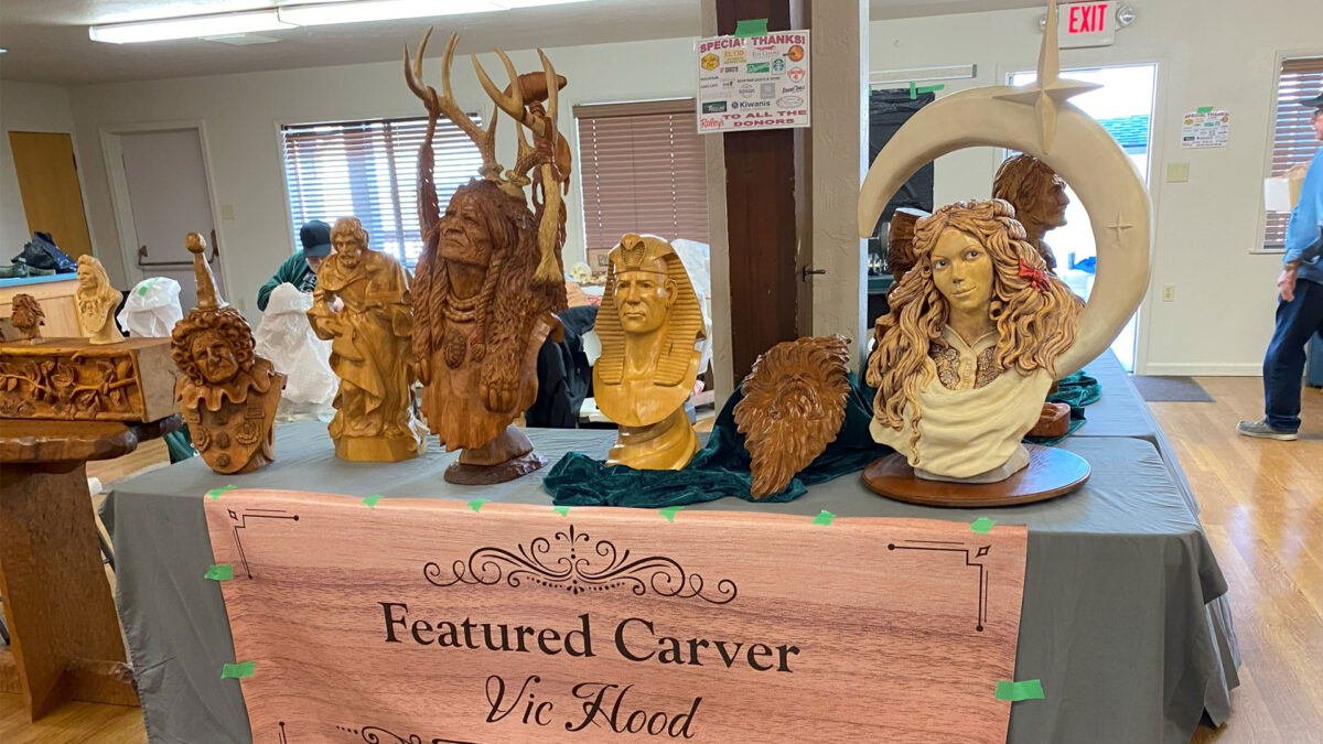 Woodcarving by Vic Hood at Oakhurst Woodcarvers Rendezvous, 2025.